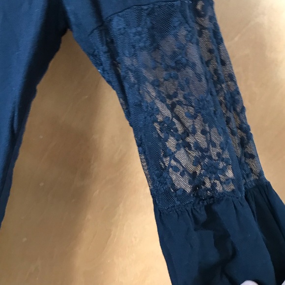 PAINTED THREADS blouse - Picture 2 of 4